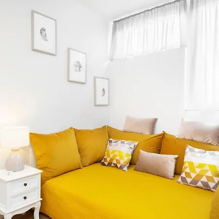Center By Renters Warsaw