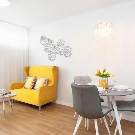 Center By Renters * Warsaw